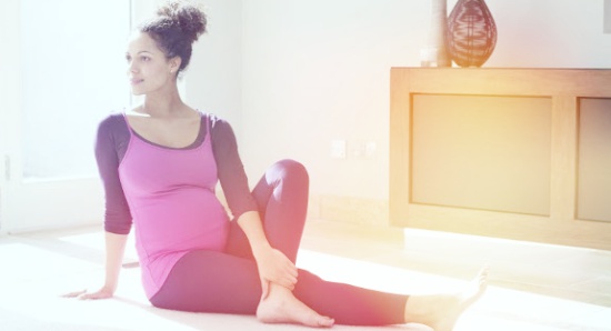 Yoga mengatasi kram dan kesemutan saat hamil